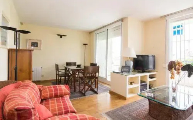 Sunny Apartments