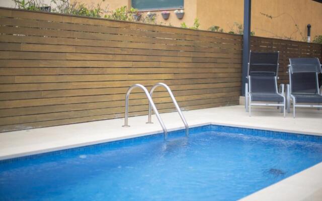 TH150 Modern house in Tamarit with private pool