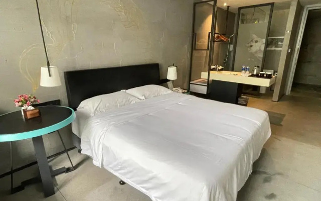 YueLanwan Seaside Resort Hotel