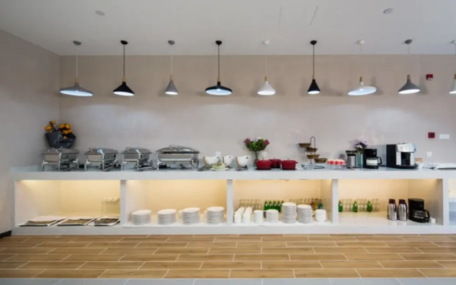 M Hotel Hangzhou Yunqi Branch