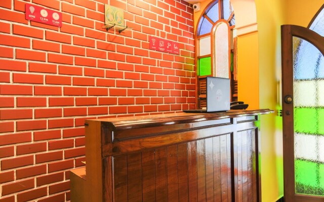 OYO 18855 Hotel Pete's Hideaway