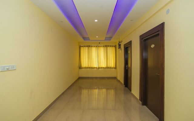 OYO 23627 Grand Residency