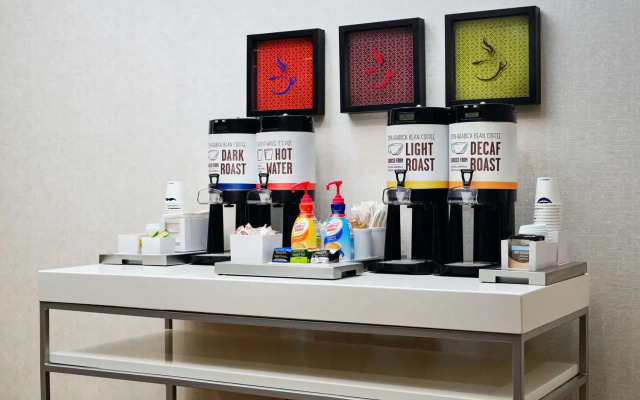 Hampton Inn & Suites Richmond - Downtown