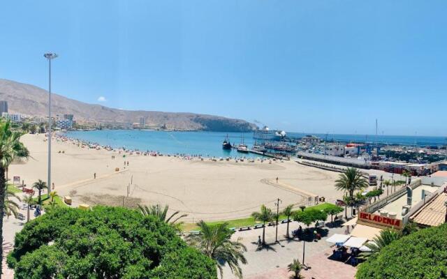 Bahia Colon