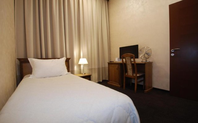 Hotel Nicole