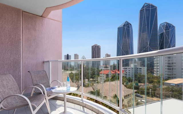 Oaks Gold Coast Hotel