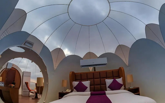 Petra Bubble Luxotel