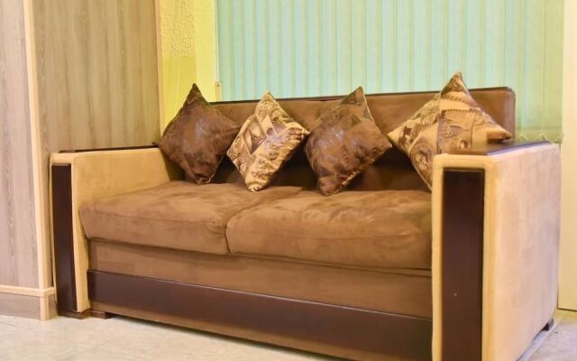 Green Hostel and Tours