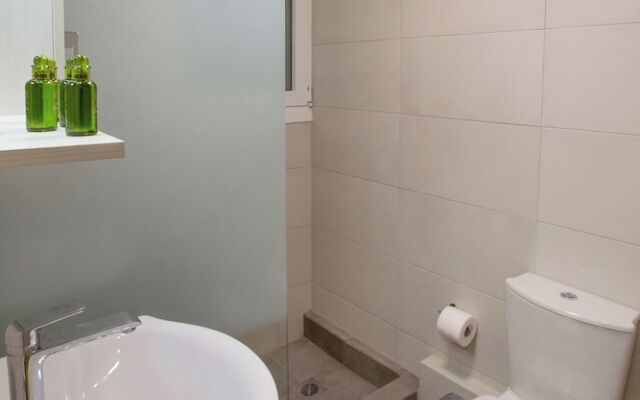 Beautiful apt near the sea by GHH