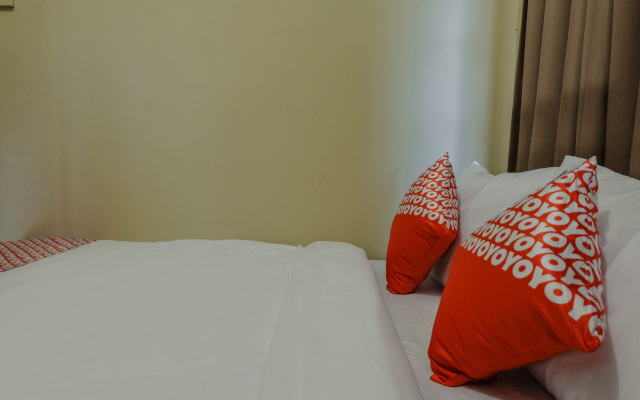 OYO 1342 Uniga Malang Family Residence