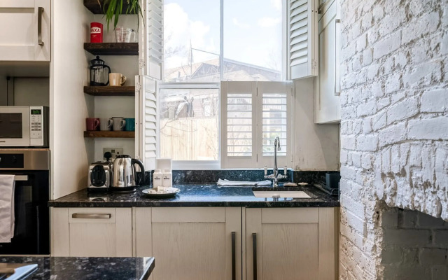 Historic 18th Century Terrace House