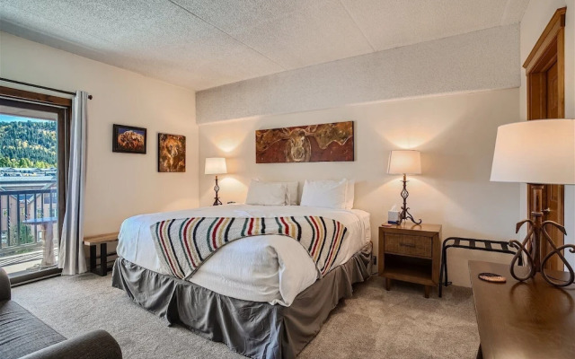 Your Next Vacay at Peak 9 Ski-in/ski-out