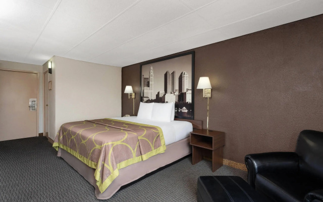 Super 8 by Wyndham Columbus