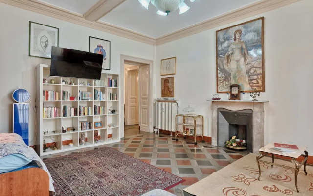 Porta Nuova Roomy Flat