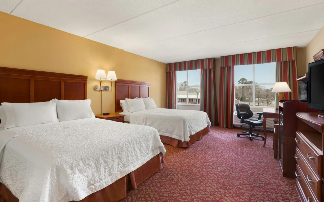 Hampton Inn & Suites Williamsburg Historic District