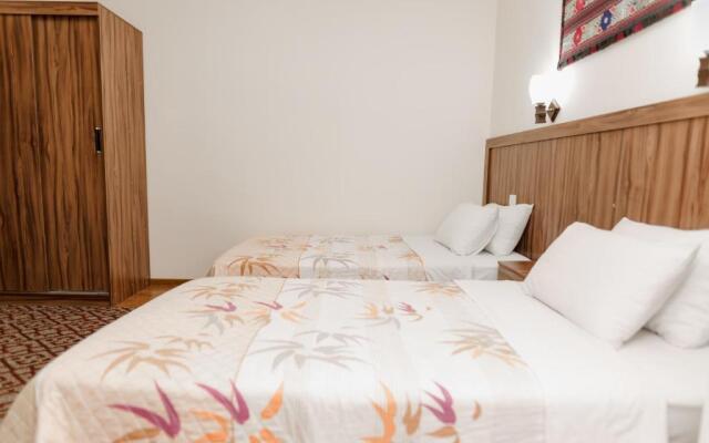 Hotel DILSHODA