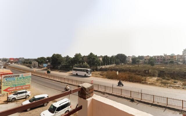 OYO 73420 Hotel New Rao Residency