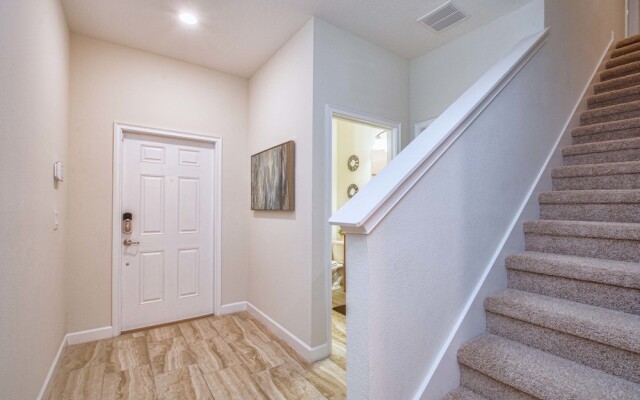 Storey Lake 4 Bedroom Townhome w Splashpool - 1624ST