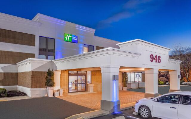 Holiday Inn Express Ramsey-Mahwah, an IHG Hotel