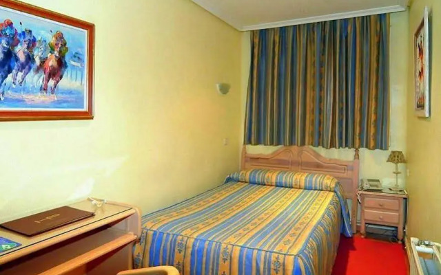 CH Plaza D'Ort Rooms Madrid