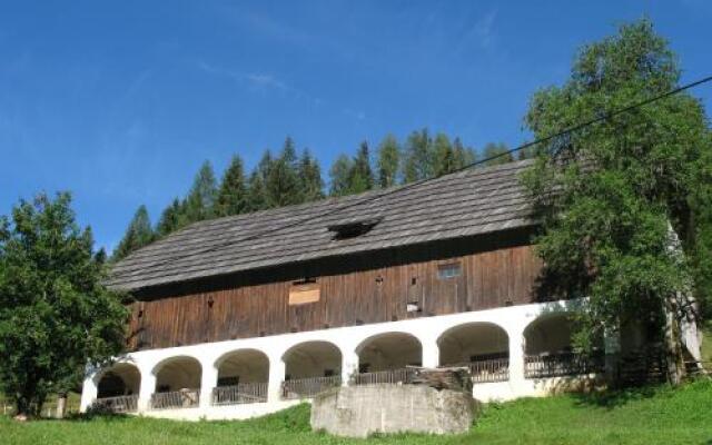 Tourist farm Gradišnik