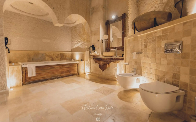 Nino Cave Suites