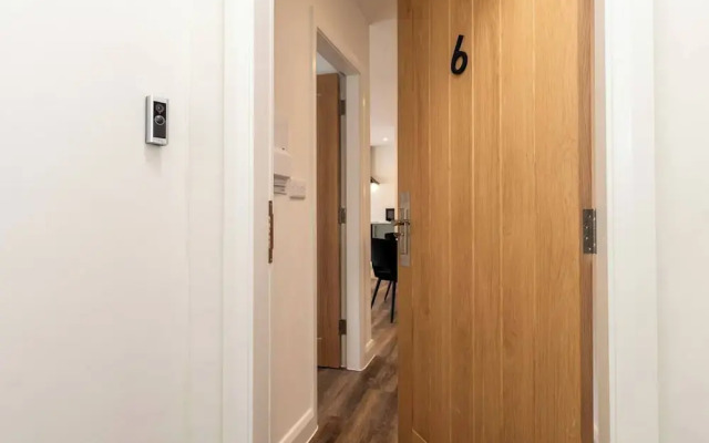 Aurum 6 - Chic 1BR Stay by DMU & City Centre