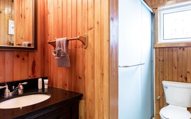 SmokyStays Private Pool Chalet