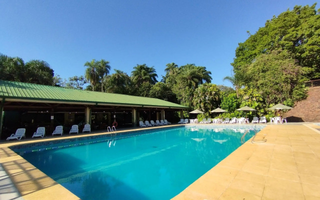 Raices Esturion Hotel