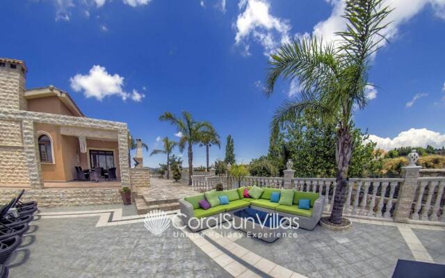 "elegant Huge Villa Large Pool, Ideal For Weddings"