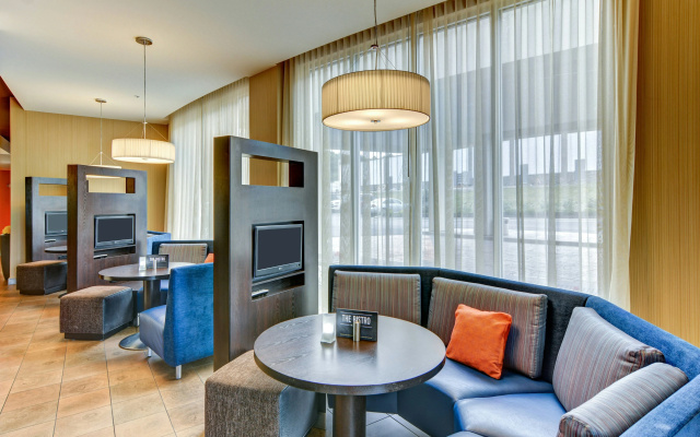 Courtyard by Marriott Bridgeport Clarksburg
