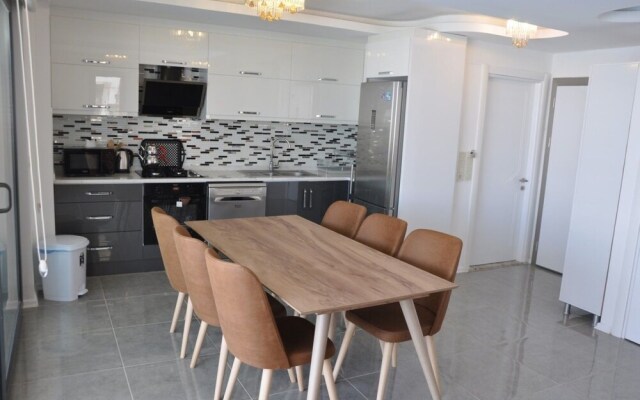 Angel Prestige Villa B by Angel Rentals