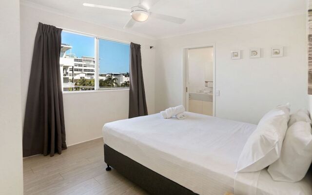 MAINSAIL8 - Mooloolaba Beach