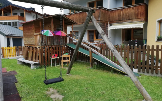 Appartementhaus Karlspitze Natur Pur