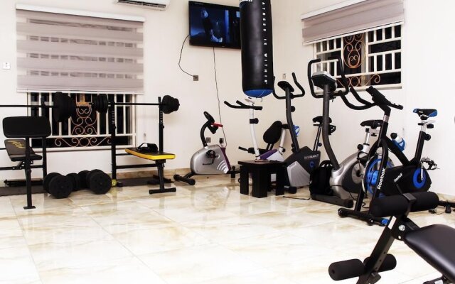 C'ron Hotels And Suites