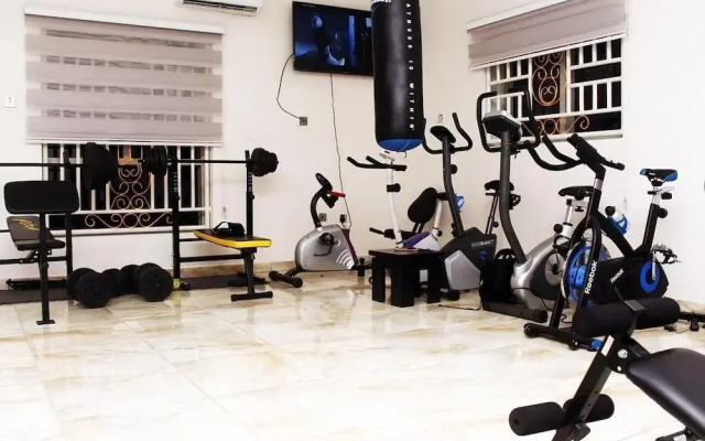 C'ron Hotels And Suites