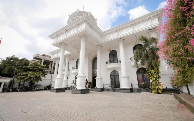 The GRAND PALACE Hotel - YOGYAKARTA