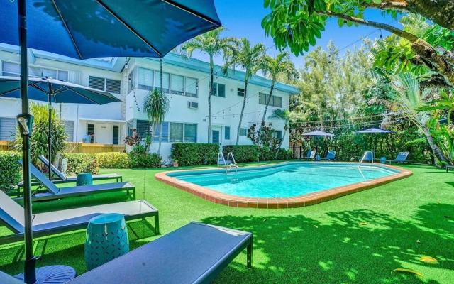 Bay Harbor Suites
