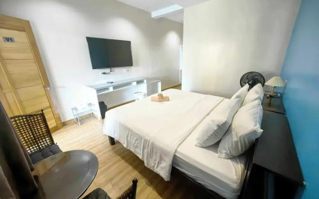 Pescadores Suites Moalboal
