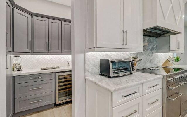 Coastal Cove by Boutiq