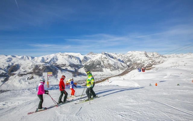 Paradiso Ski in - Ski out Mt 50