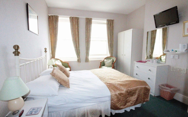 Marine Parade Hotel