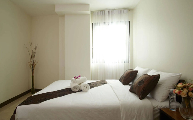 Super OYO 484 Pannee Residence Khaosan (Sha Plus)