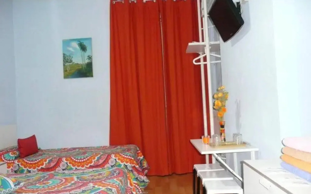 Hostal Loyola - Hostel