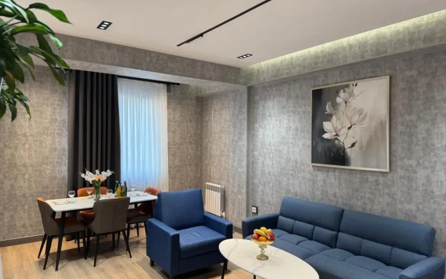 Art City Apartments &  (Art Siti)