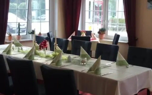 Hotel am Wariner See