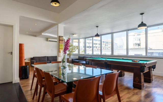 spacious penthouse duplex arpoador