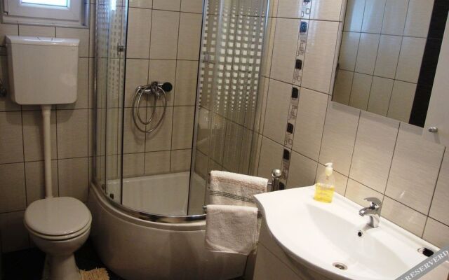 Adria Sun Apartments & More