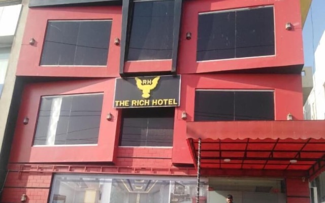 The Rich Hotel