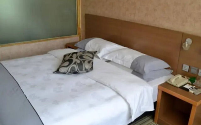 Super 8 Hotel Urumqi Meihao